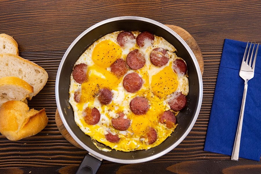 Sucuklu yumurta
